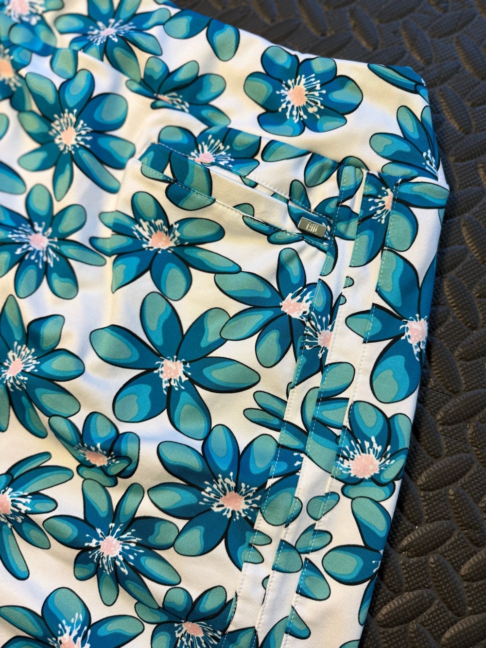 Tail Golf Remy Pull On Teal Floral Performance Golf Skort Size Medium - Picture 5 of 10
